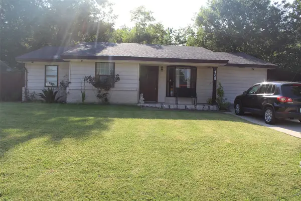 109 Brunswick Lane, Mesquite, TX 75149