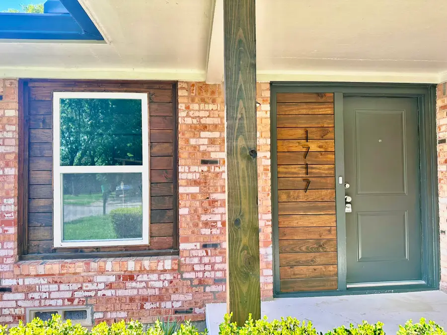 1717 Morningside Drive, Gainesville, TX 76240 - #2