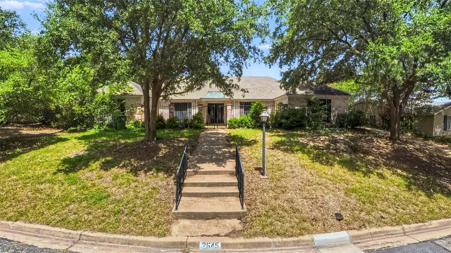 2641 Woodmont Circle, Waco, TX 76710 - #2