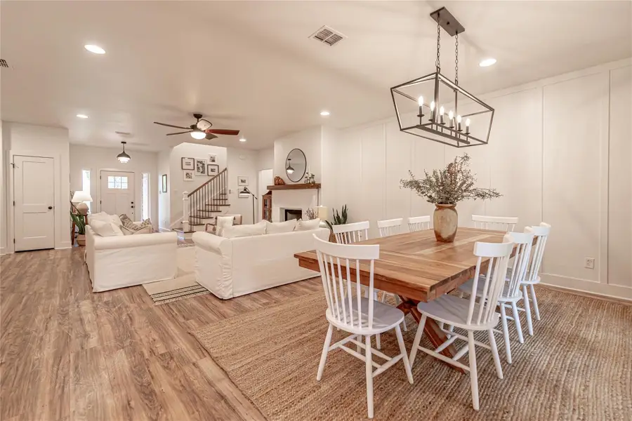 704 Grandview Drive, Granbury, TX 76049 - #3