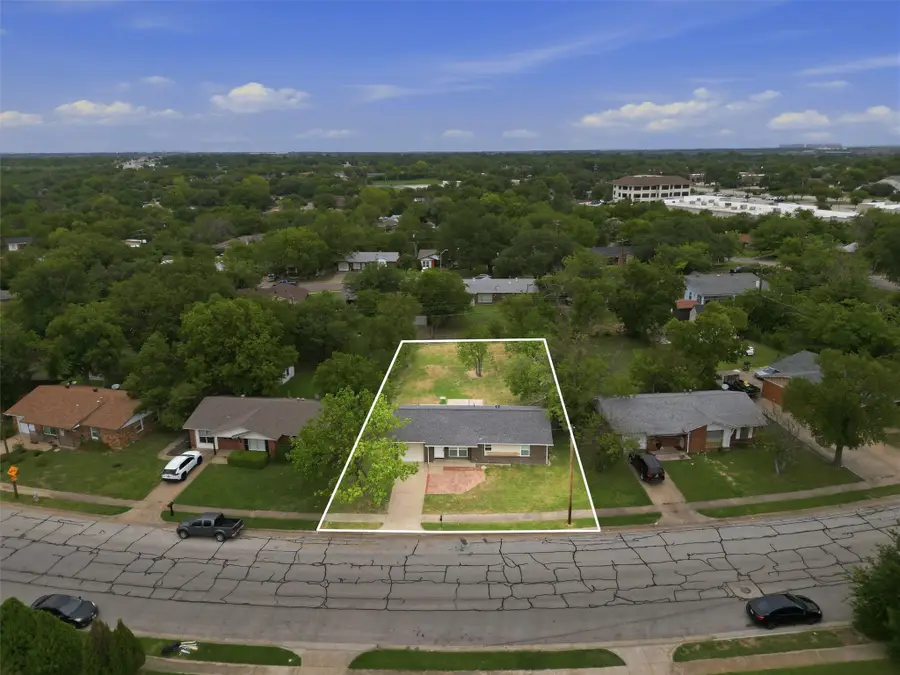 6214 Shadydell Drive, Fort Worth, TX 76135 - #3