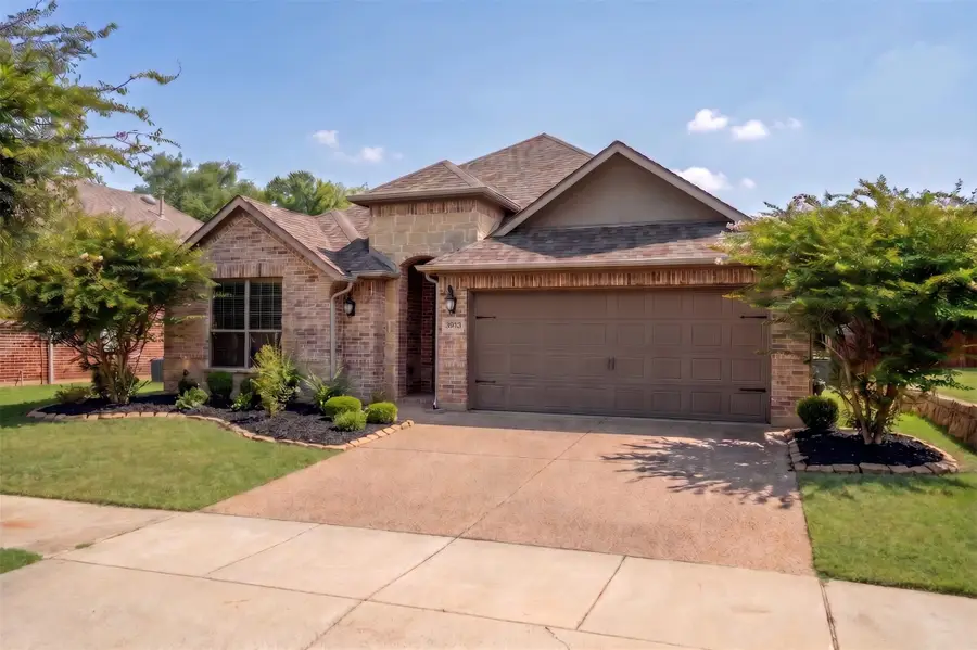 3913 Roxbury Street, Denton, TX 76210 - #2