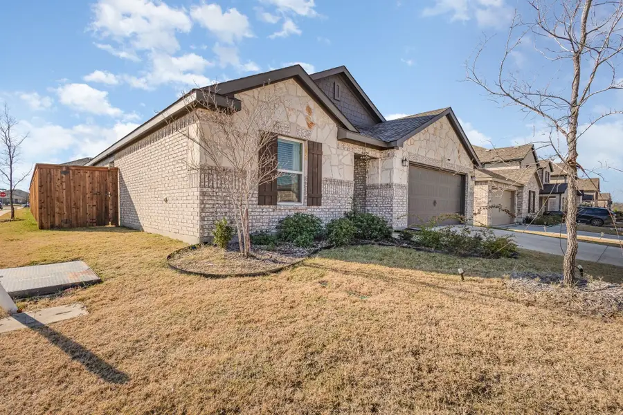 936 Waggoner Drive, Aubrey, TX 76227 - #2