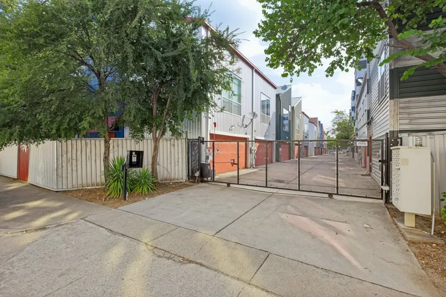 1211 Urban Lofts Drive, Dallas, TX 75215 - #2