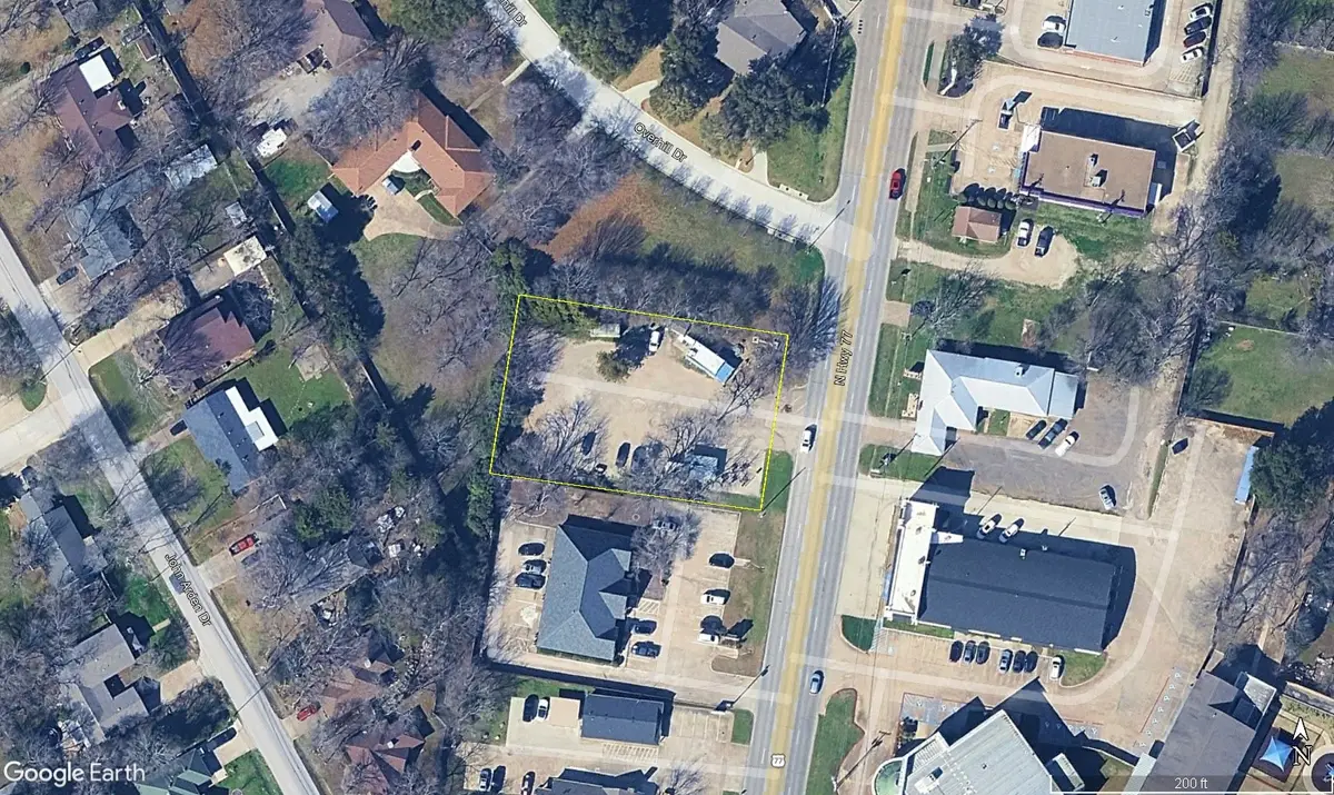121 & 123 N. Hwy. 77, Waxahachie, TX 75165 - #1