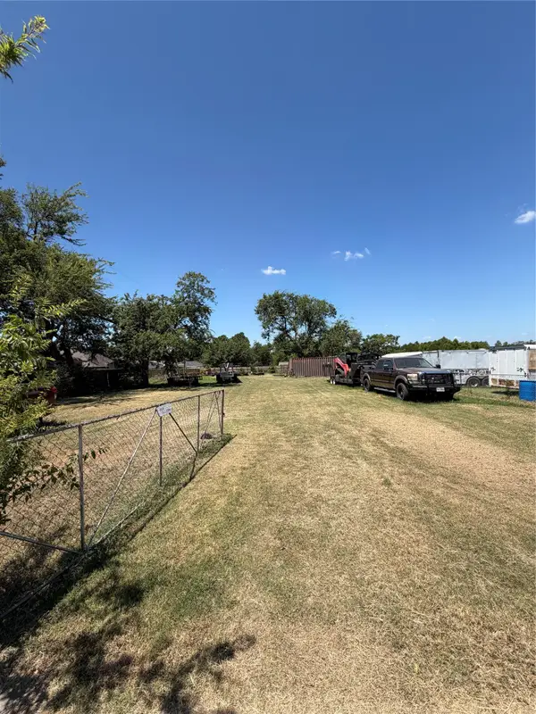 609 7th Street, Sulphur Springs, TX 75482