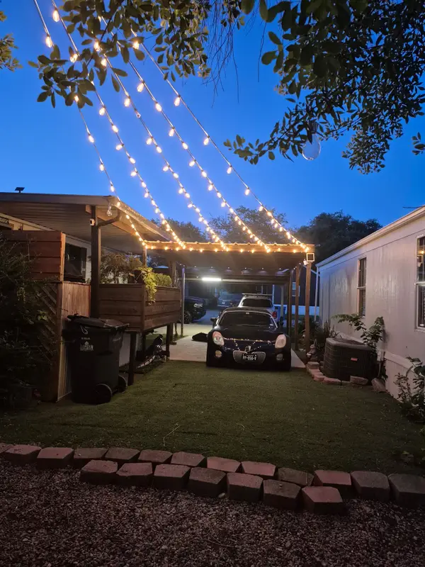 272 W Lawson Road #49, Dallas, TX 75253