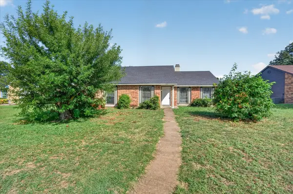 481 Weaver Street, Cedar Hill, TX 75104
