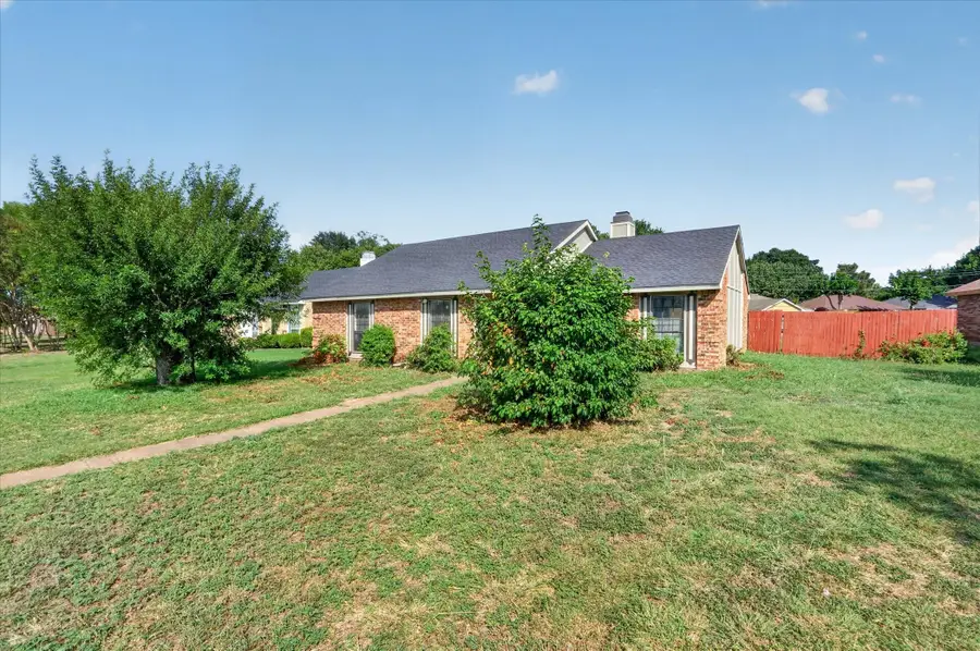 481 Weaver Street, Cedar Hill, TX 75104 - #2