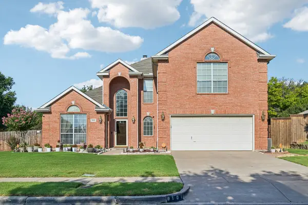 8101 Ross Lake Drive, Fort Worth, TX 76137