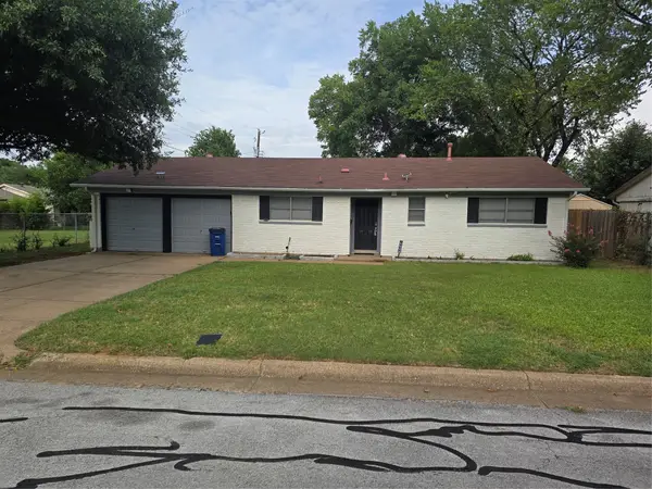 304 Salem Drive, Euless, TX 76039
