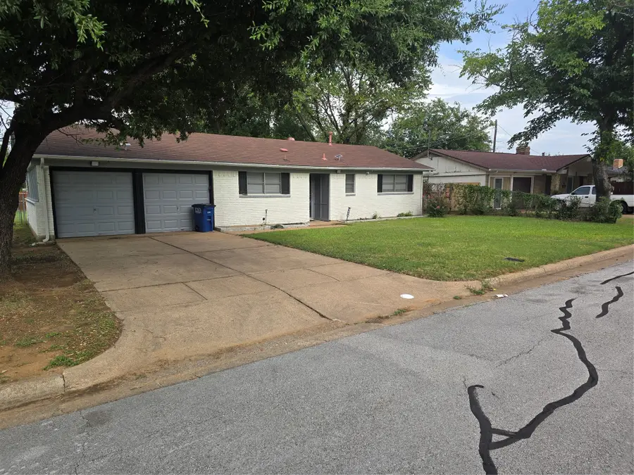 304 Salem Drive, Euless, TX 76039 - #2
