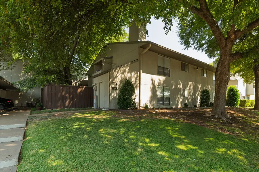 4920 Byers Avenue #B, Fort Worth, TX 76107 - #2