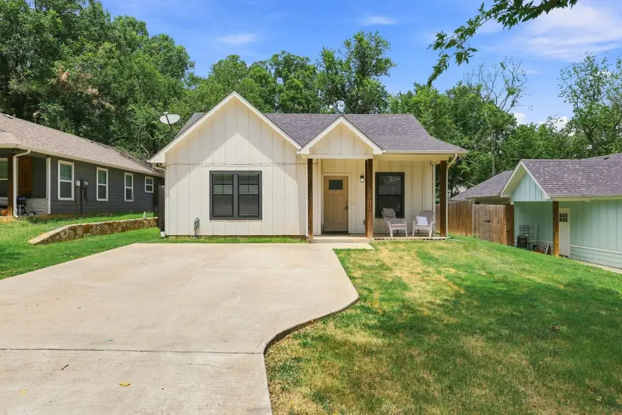 517 E Hanna Street, Denison, TX 75021 - #2