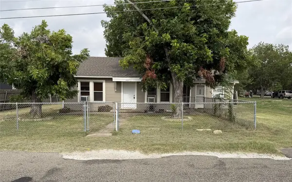 267 N Katy Road, Elm Mott, TX 76640