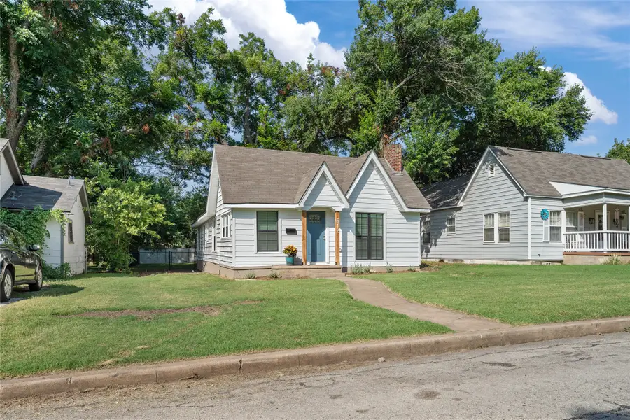 612 N 35th Street, Waco, TX 76710 - #2