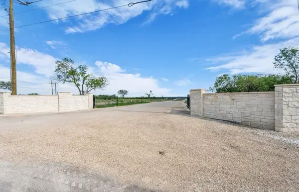 176 Lacek Mill Road, China Spring, TX 76633