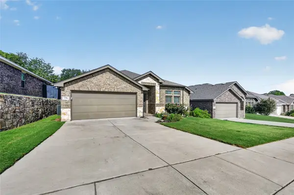 116 Wilson Cliff Drive, White Settlement, TX 76108
