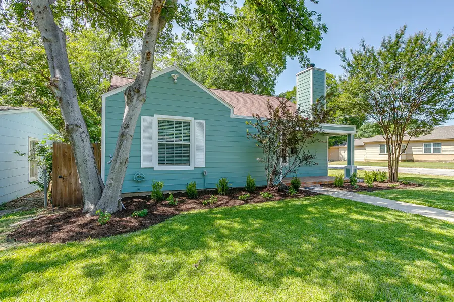 4237 Geddes Avenue, Fort Worth, TX 76107 - #3