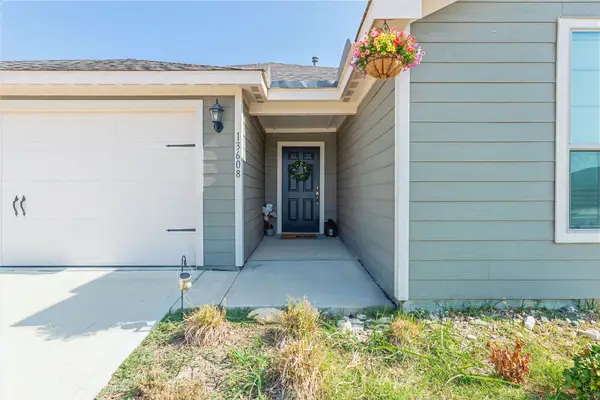 13608 Musselshell Drive, Ponder, TX 76259
