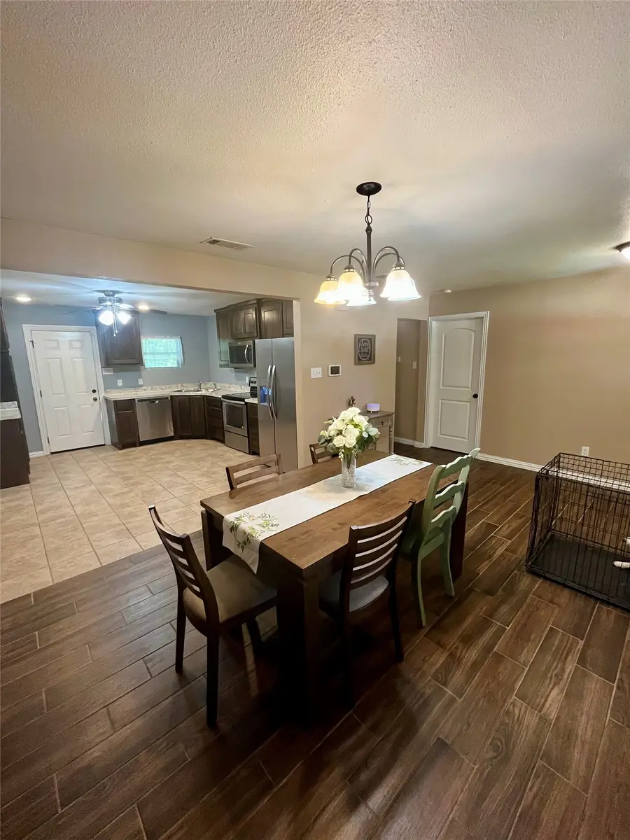 104 Lynn Drive, Azle, TX 76020 - #3