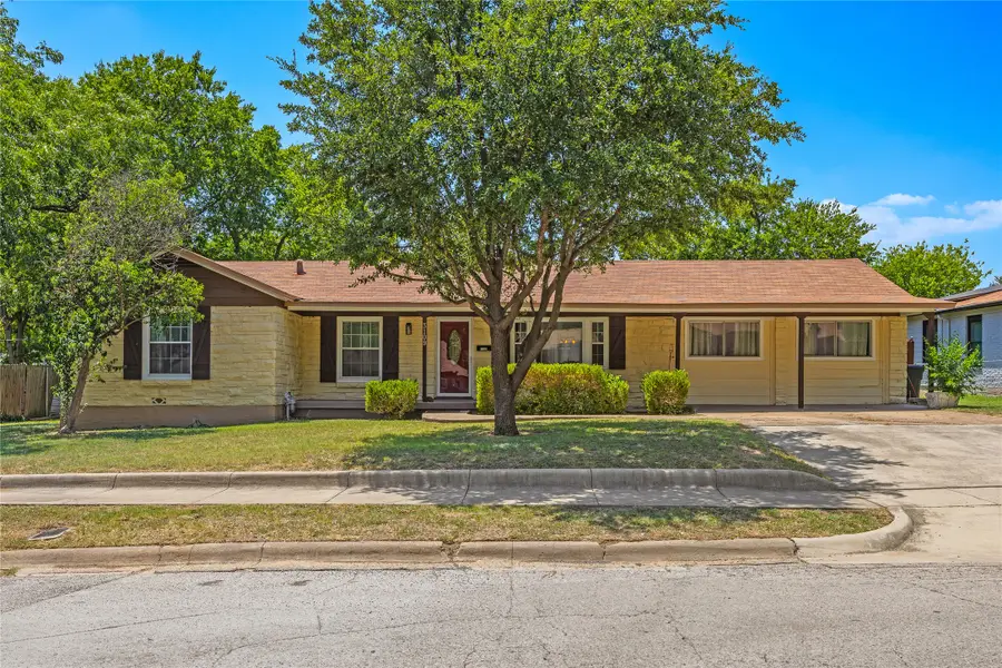 3109 Kingsbury Avenue, Richland Hills, TX 76118 - #2