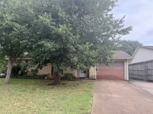 129 Astoria Drive, Cedar Hill, TX 75104