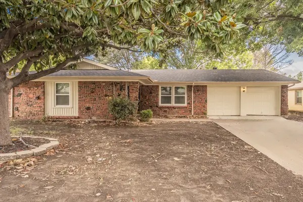 5616 Ammons Street, Haltom City, TX 76117