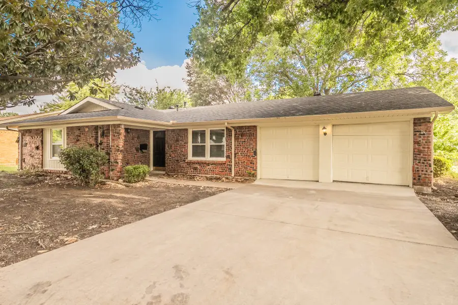 5616 Ammons Street, Haltom City, TX 76117 - #3