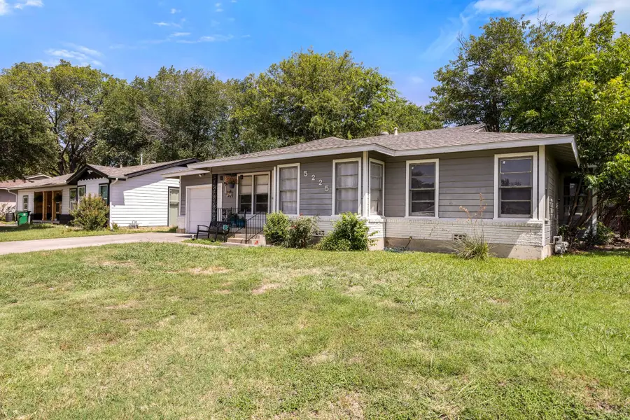 5225 Stephanie Drive, Haltom City, TX 76117 - #3