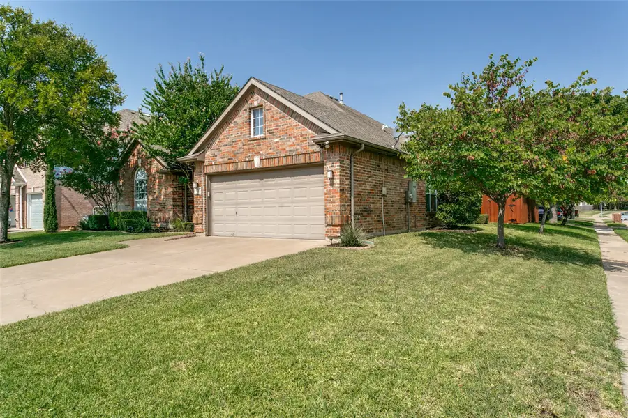 5713 Kelly Court, Haltom City, TX 76137 - #2