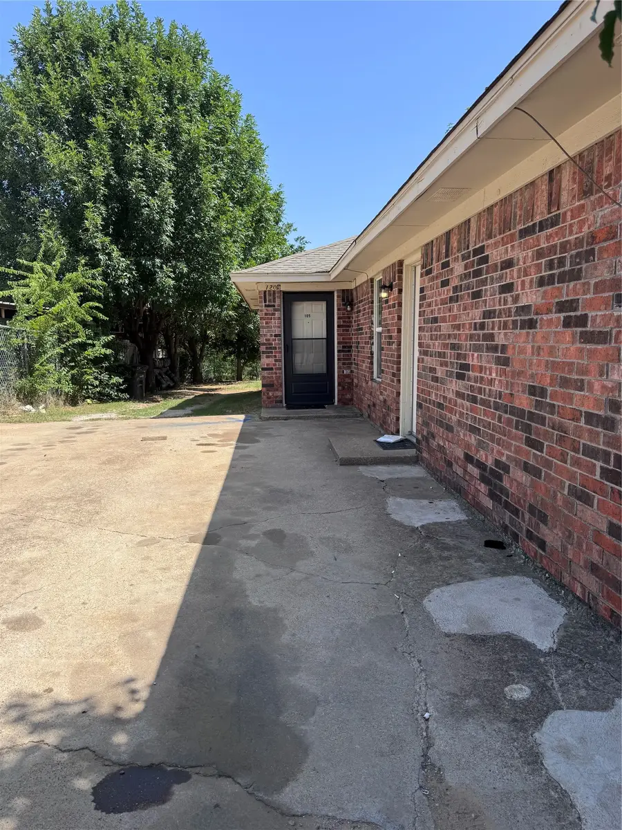 1209 Meriweather Avenue, Fort Worth, TX 76115 - #2
