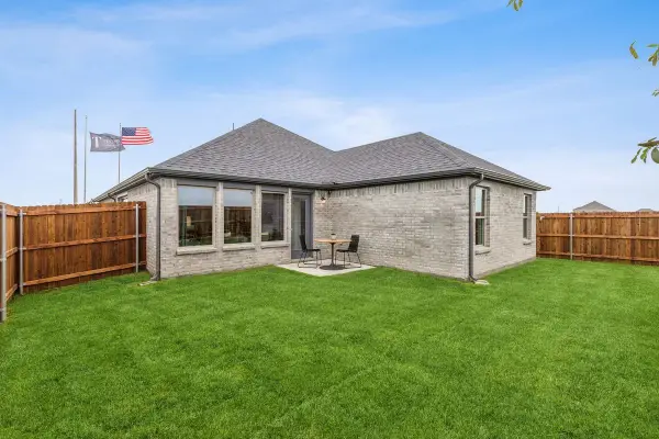 1942 Paddock Lane, Seagoville, TX 75159