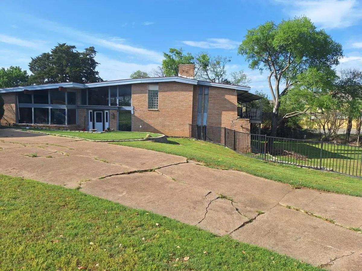2415 Skyline Drive, Irving, TX 75038 - #1