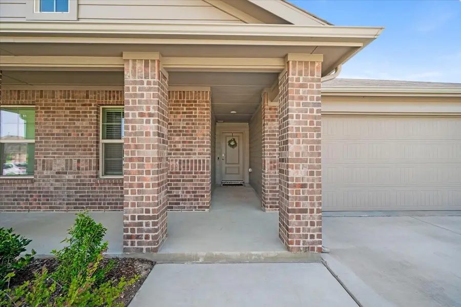 8425 Coffee Springs Drive, Fort Worth, TX 76131 - #3