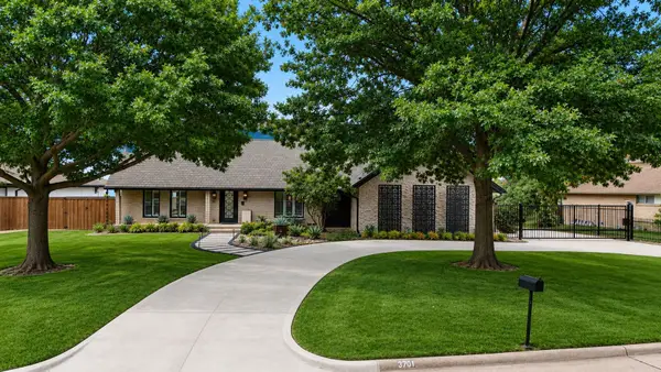 3204 Bouvier Street, Rowlett, TX 75088