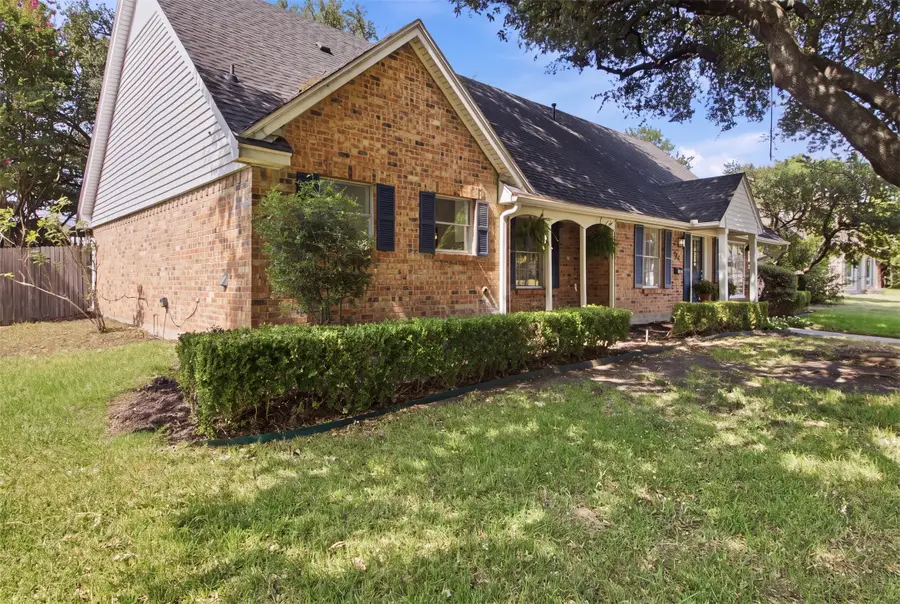 3651 Courtdale Drive, Farmers Branch, TX 75234 - #3