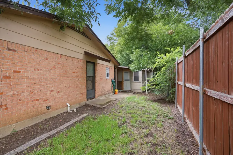 816 SW Sundown Trail, Burleson, TX 76028 - #3