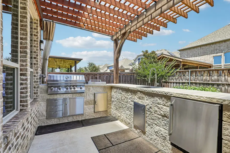 1123 Blue Lake Boulevard, Arlington, TX 76005 - #2