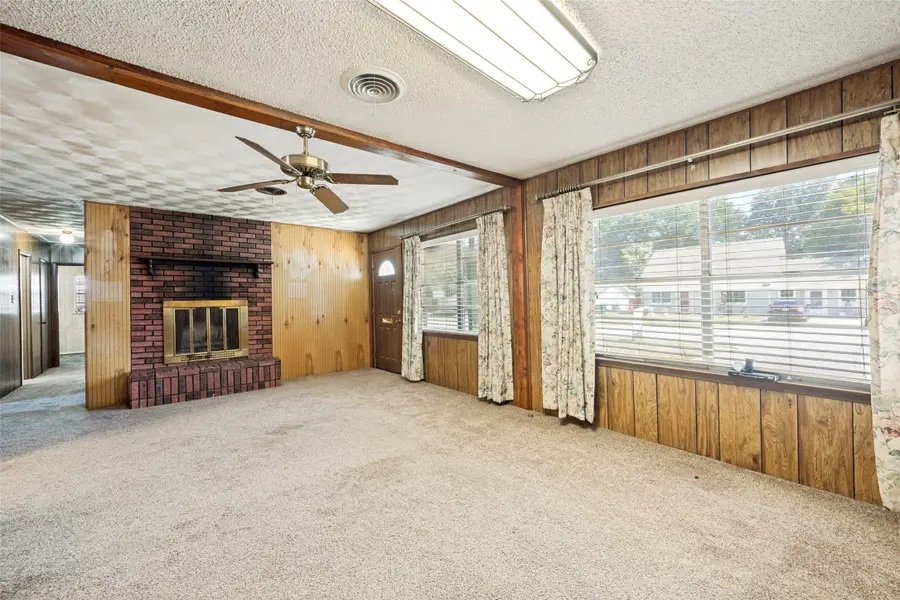 5213 Bonnie Wayne Street, Haltom City, TX 76117 - #3
