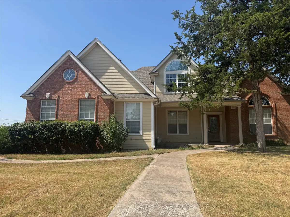 201 E Collom Street, Decatur, TX 76234 - #1