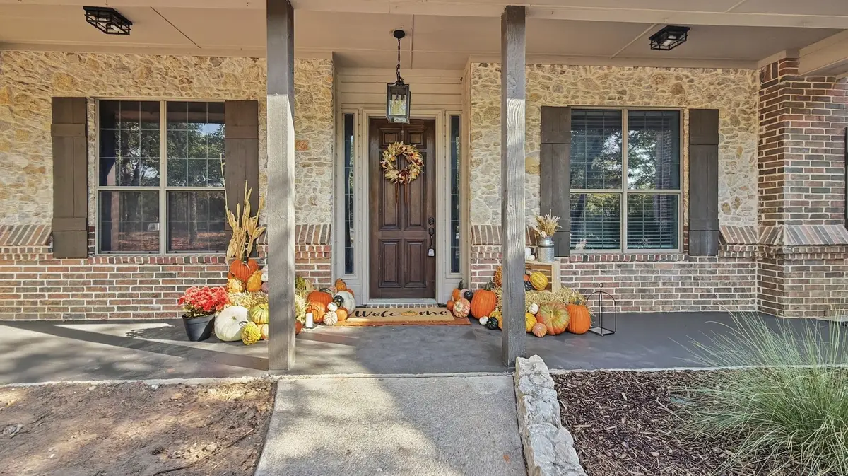 514 Oak Hills Drive, Newark, TX 76071 - #1