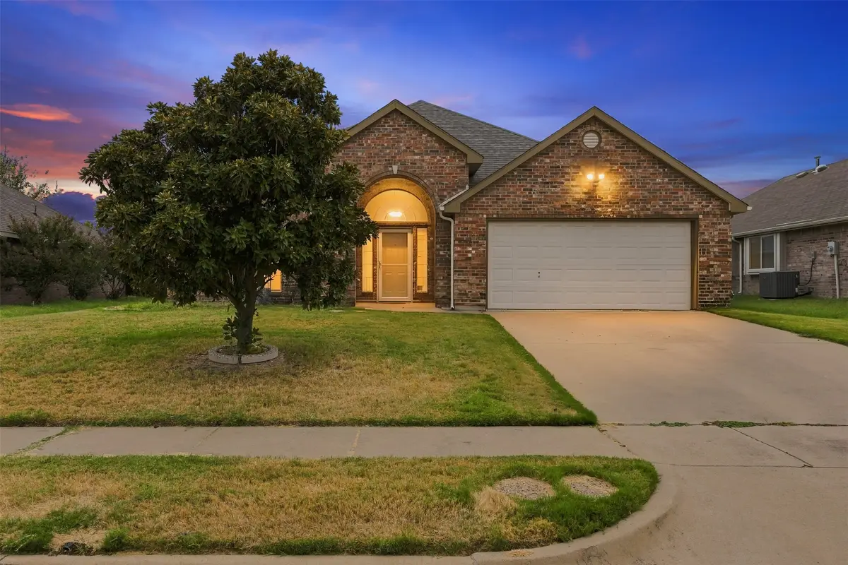 3221 Canary Lane, Midlothian, TX 76065 - #1
