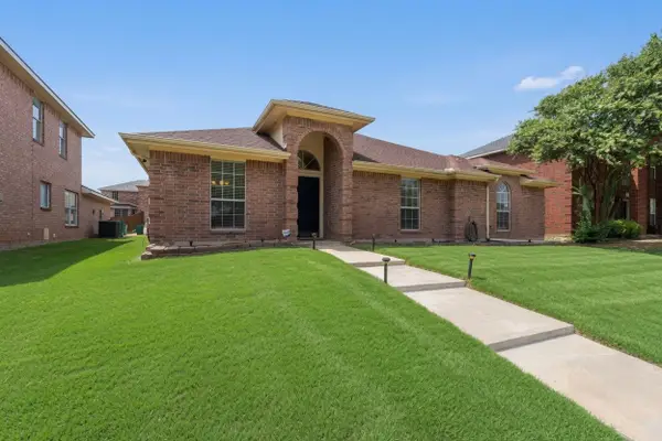 412 Sugar Mill Road, Cedar Hill, TX 75104