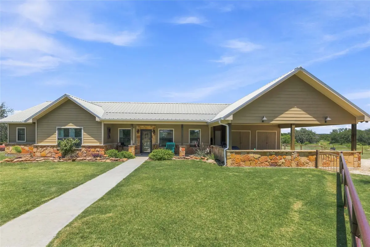 186 520, Mullin, TX 76864 - #1