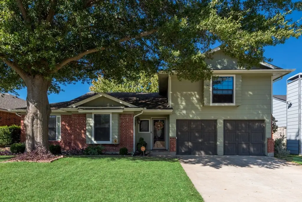 6708 Olivewood Drive, Arlington, TX 76001 - #1