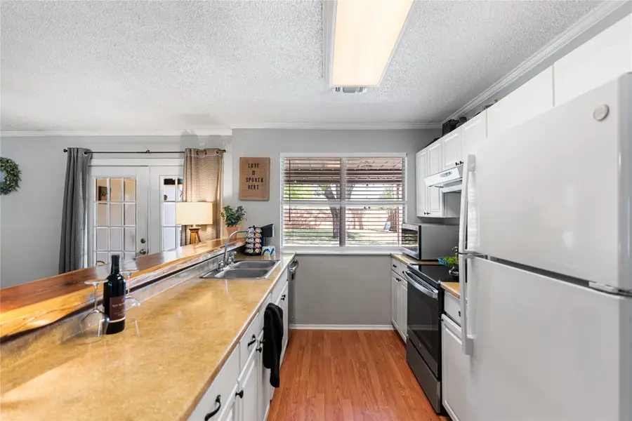 904 Kent Drive, Gainesville, TX 76240 - #3