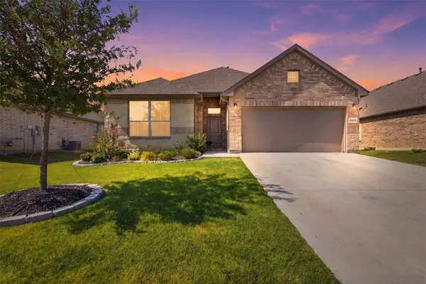 5213 Crystal Lake Avenue, Krum, TX 76249