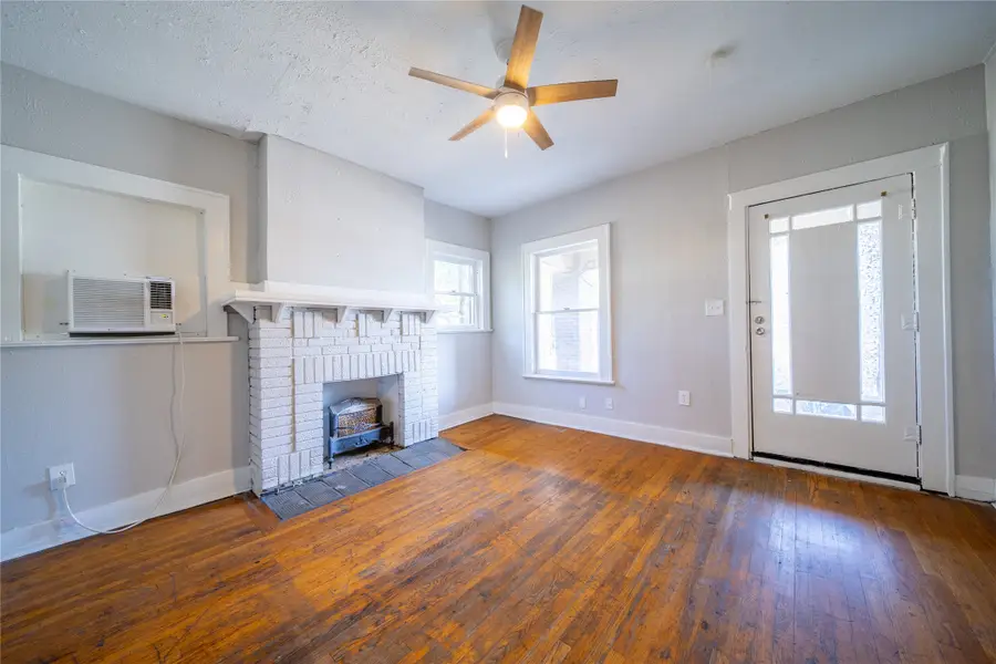 909 Sunset Avenue, Dallas, TX 75208 - #3