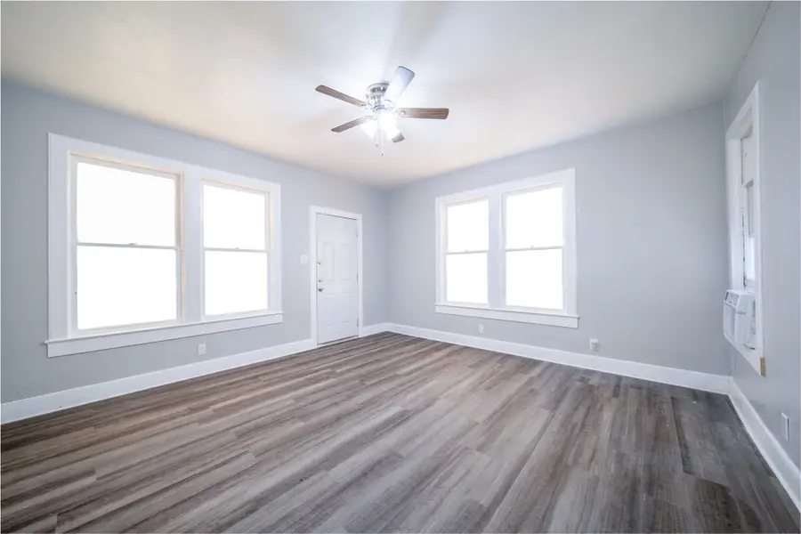 921 Sunset Avenue, Dallas, TX 75208 - #2